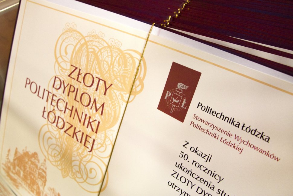 Złoty Dyplom z okazji 50. rocznicy ukończenia studiów 