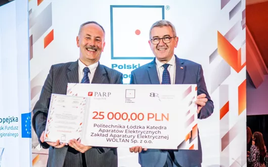 wręczenie wyróżnienia