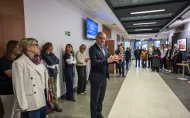 Dziekan wydziału otwiera wystawę fotografii w Galerii Pod Napięciem